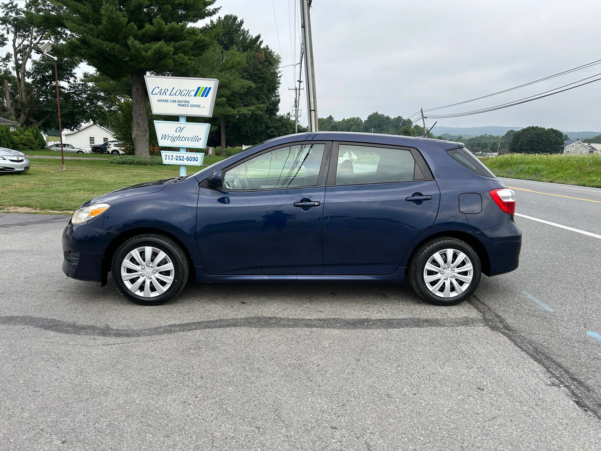 Used 2009 Toyota Matrix w/ PWR Pkg FWD image 5