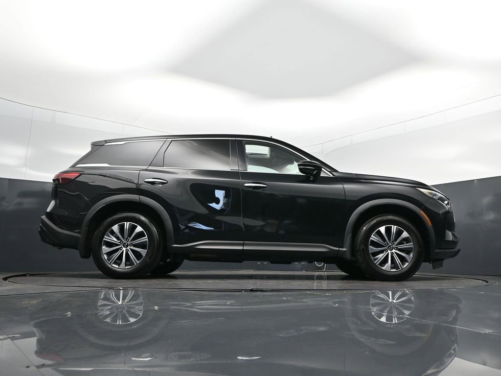 Used 2023 INFINITI QX60 Pure image 44