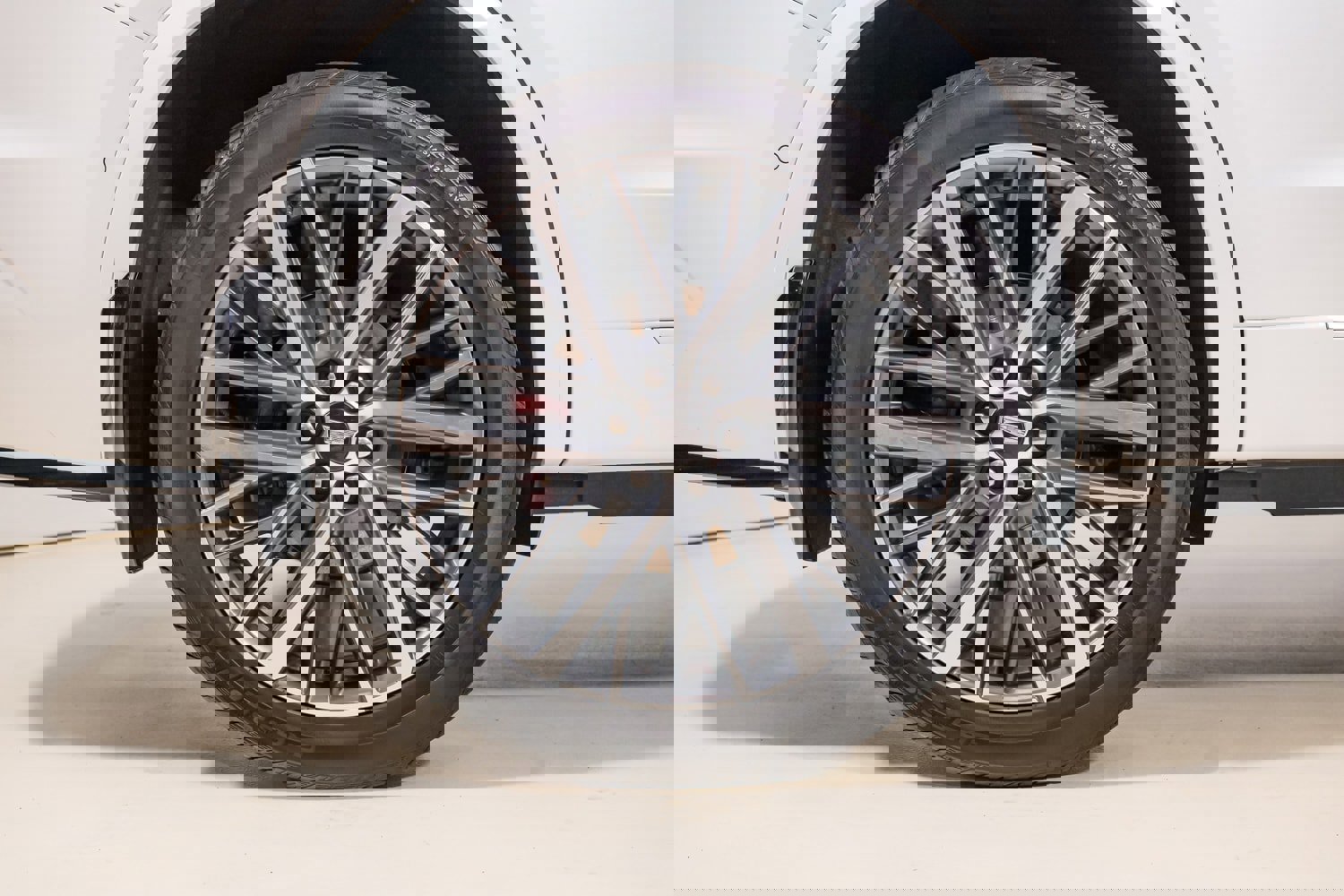 Used 2024 Cadillac XT6 Sport w/ Technology Package image 13