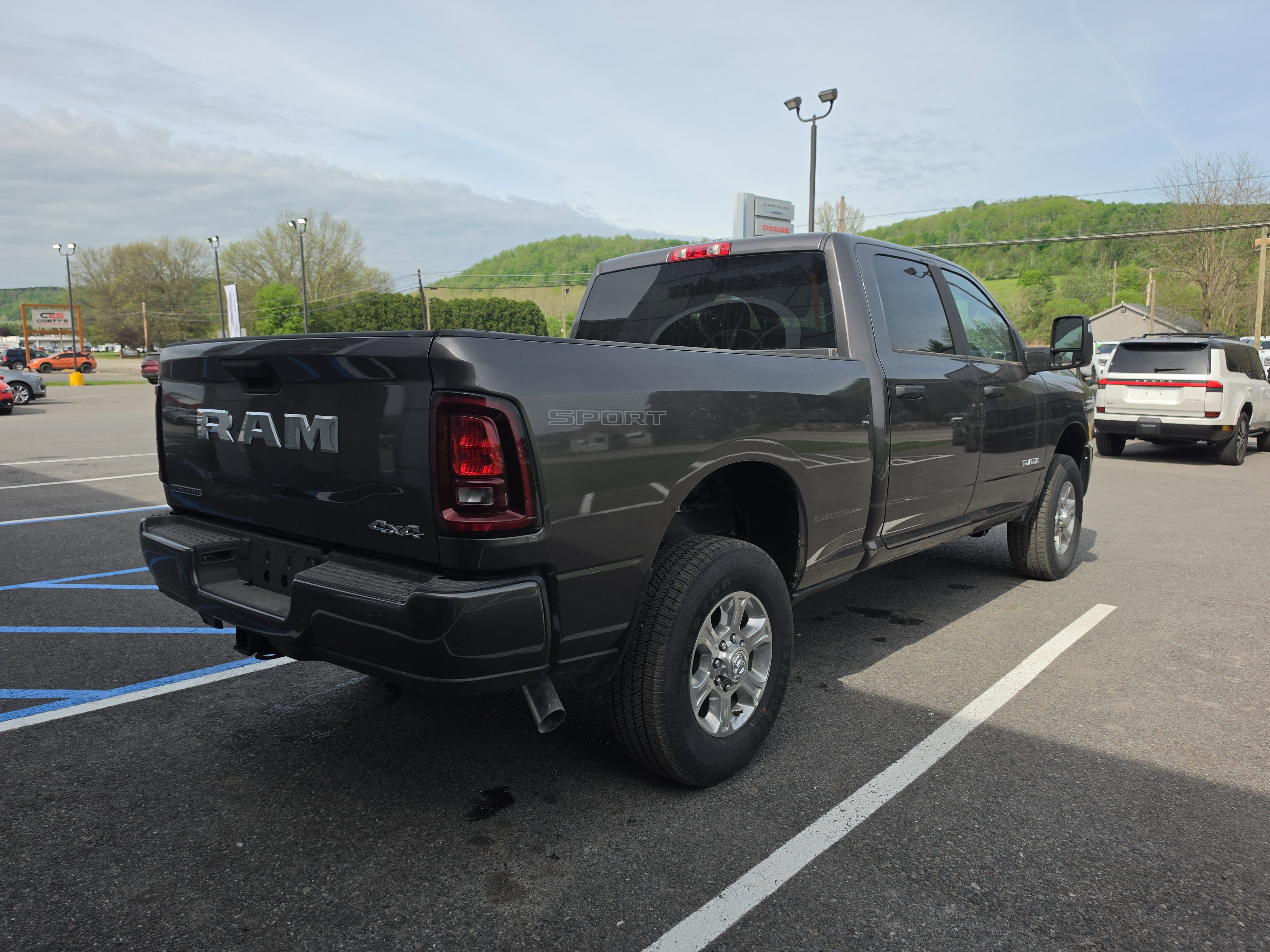 New 2026 RAM 2500 Big Horn AWD/4WD video 3