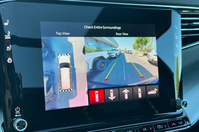 New 2025 Jeep Wagoneer Series II w/ Convenience Group I image 17