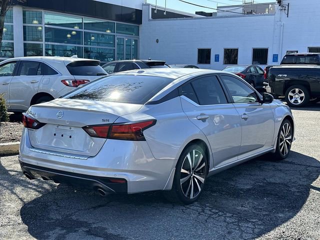 Used 2021 Nissan Altima 2.5 SR w/ SR Premium Package image 2