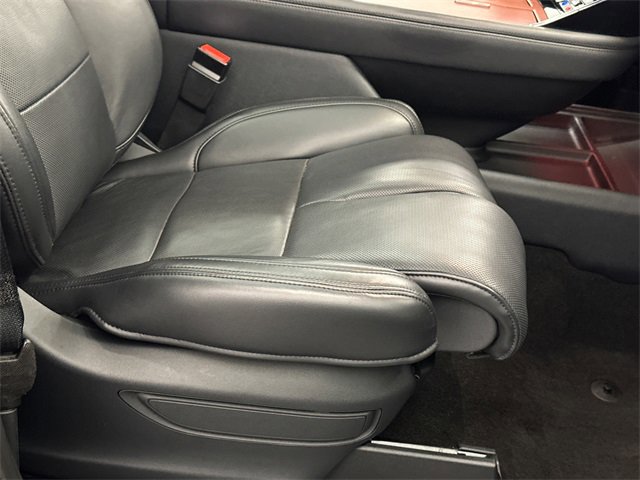 Used 2024 Lincoln Navigator Reserve image 14