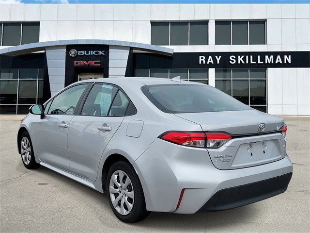 Used 2024 Toyota Corolla LE image 4