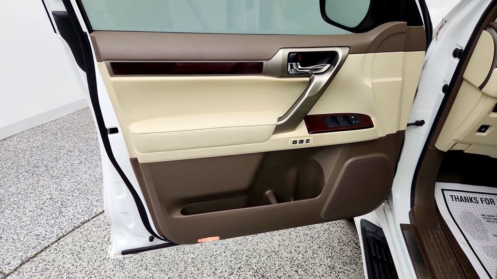 Used 2019 Lexus GX 460 Luxury AWD/4WD image 11