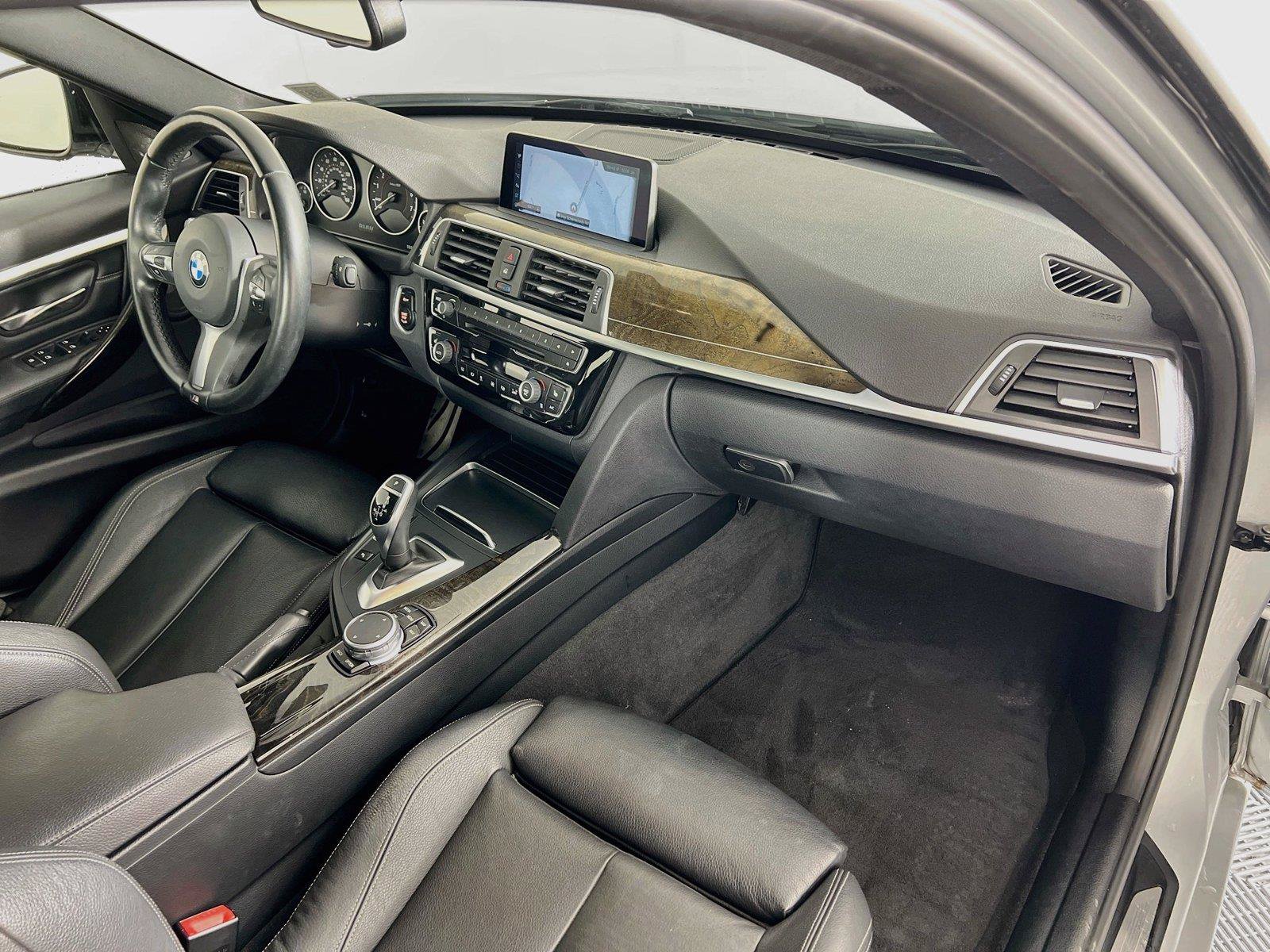 Used 2017 BMW 340i xDrive Sedan AWD/4WD image 27