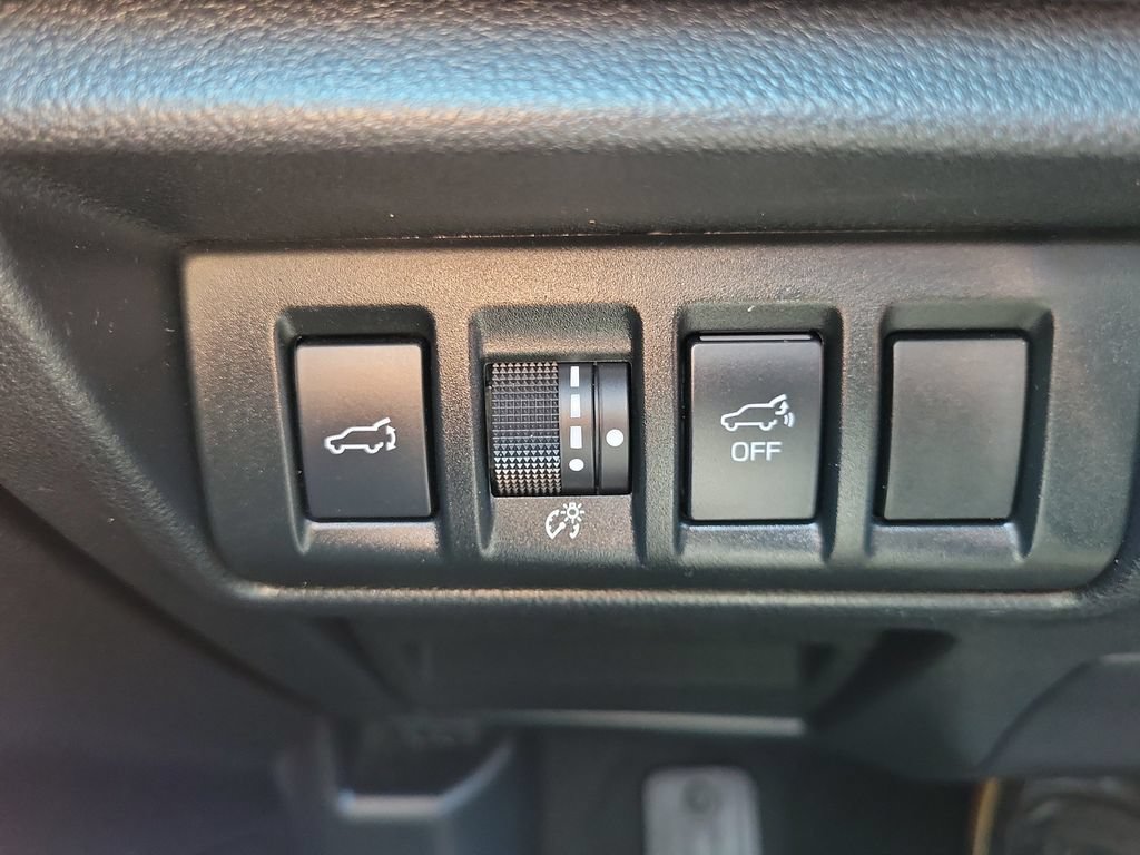 Used 2022 Subaru Outback Wilderness AWD/4WD image 33