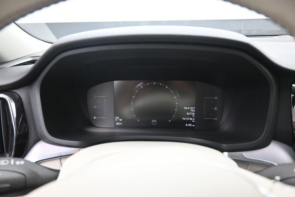 Used 2019 Volvo S60 T5 Momentum w/ Premium Package FWD image 12
