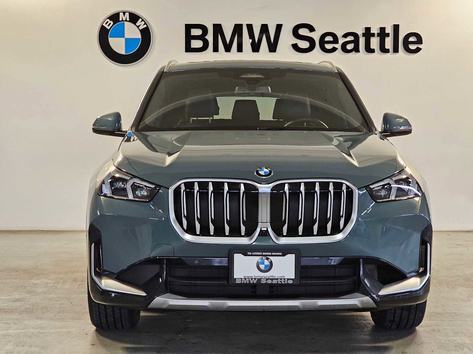 Used 2025 BMW X1 xDrive28i w/ Technology Package image 6