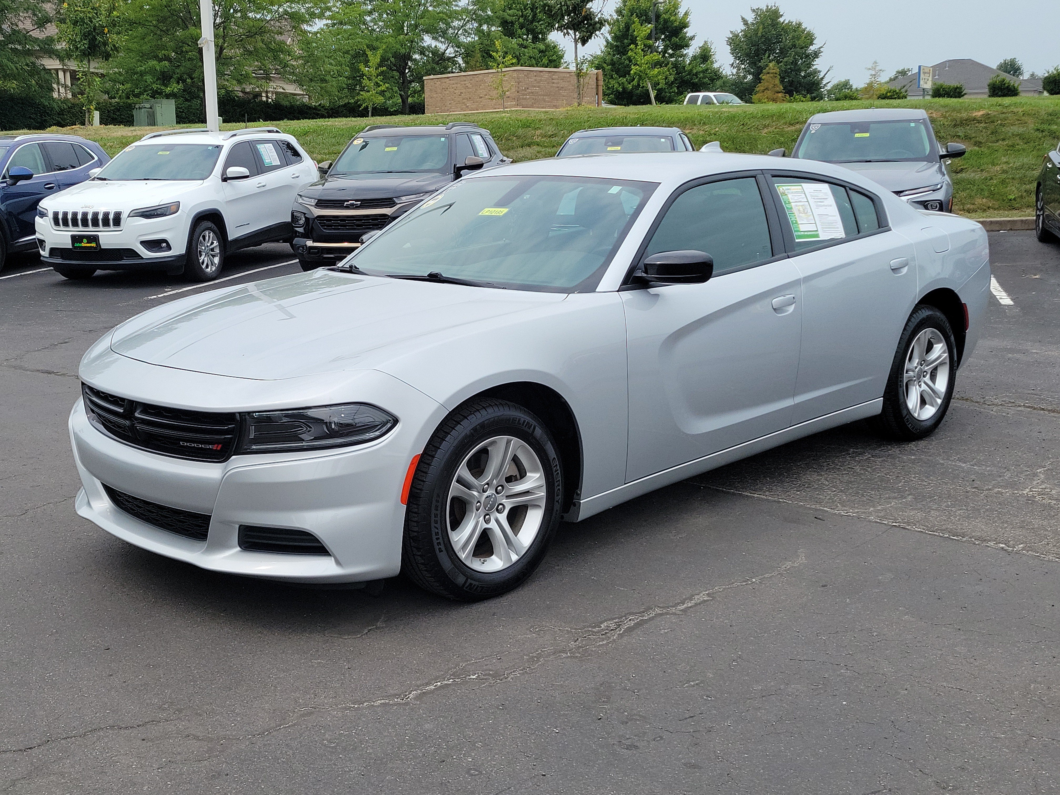 Used 2023 Dodge Charger SXT w/ Cold Weather Package RWD image 2