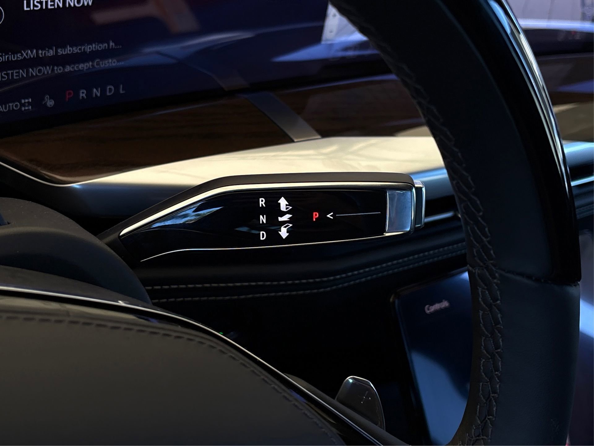 Used 2026 Cadillac Escalade Platinum Sport w/ LPO, ONYX Package image 30