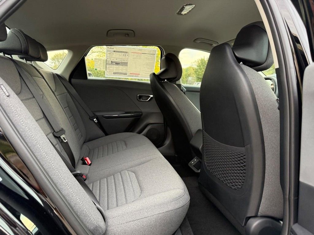 New 2025 Kia K4 EX image 5