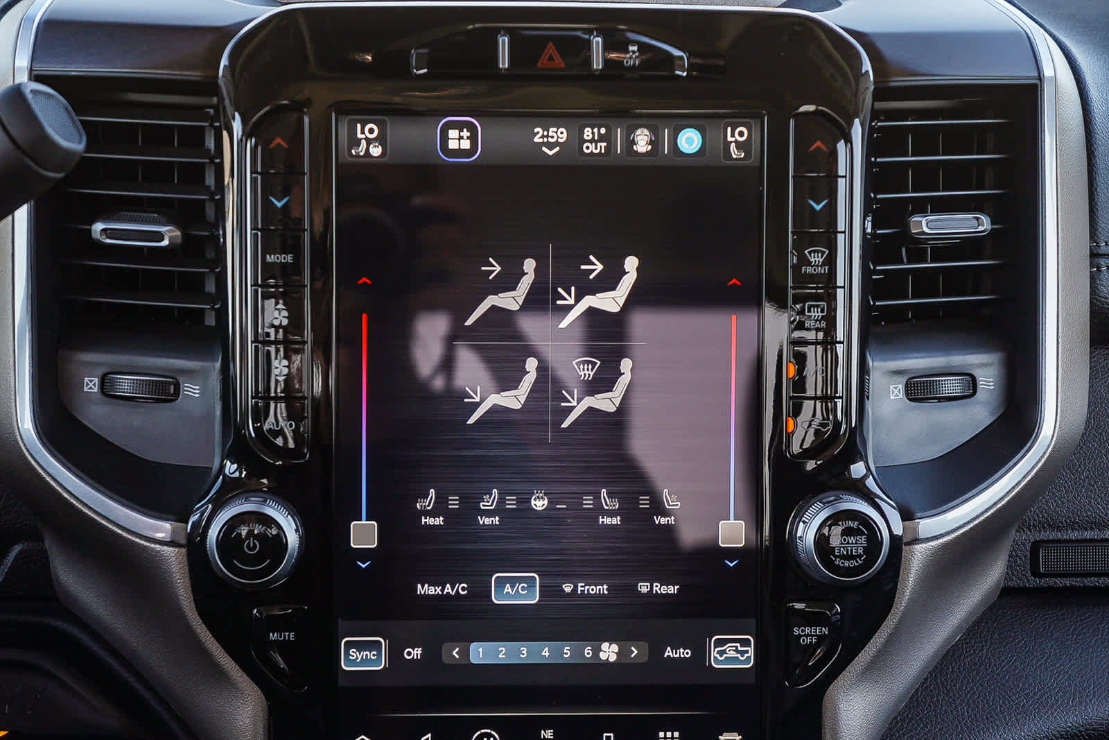 Used 2024 RAM 2500 Laramie image 15