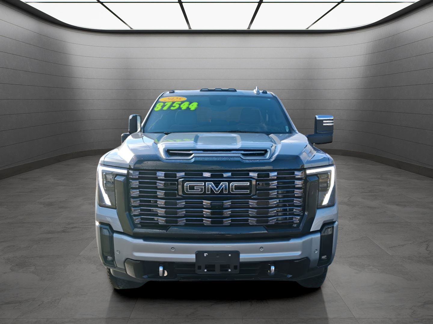 Used 2025 GMC Sierra 2500 Denali Ultimate image 8
