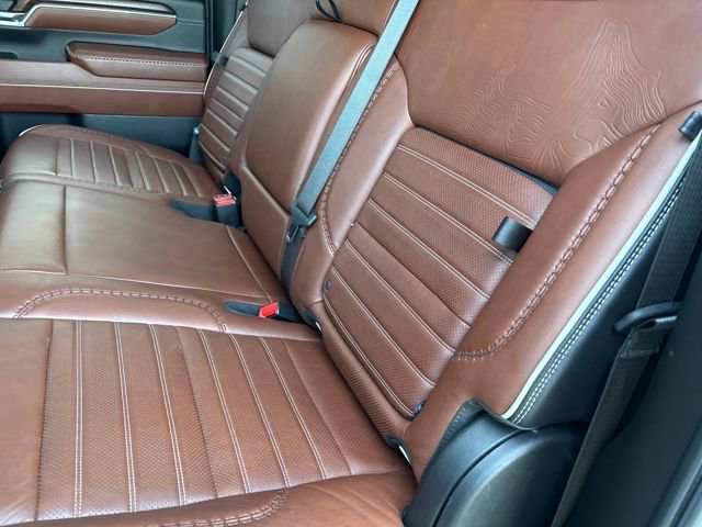 Used 2024 GMC Sierra 2500 Denali Ultimate image 11