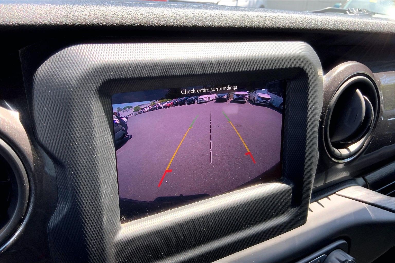 Used 2019 Jeep Wrangler Unlimited Sport AWD/4WD image 24