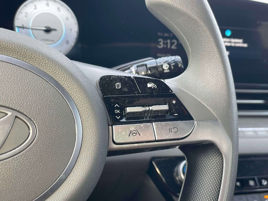 Certified 2024 Hyundai Elantra SEL image 20