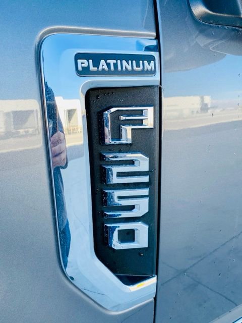 Used 2022 Ford F250 Platinum w/ FX4 Off-Road Package image 10