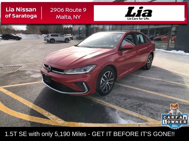 Used 2025 Volkswagen Jetta SE image 1