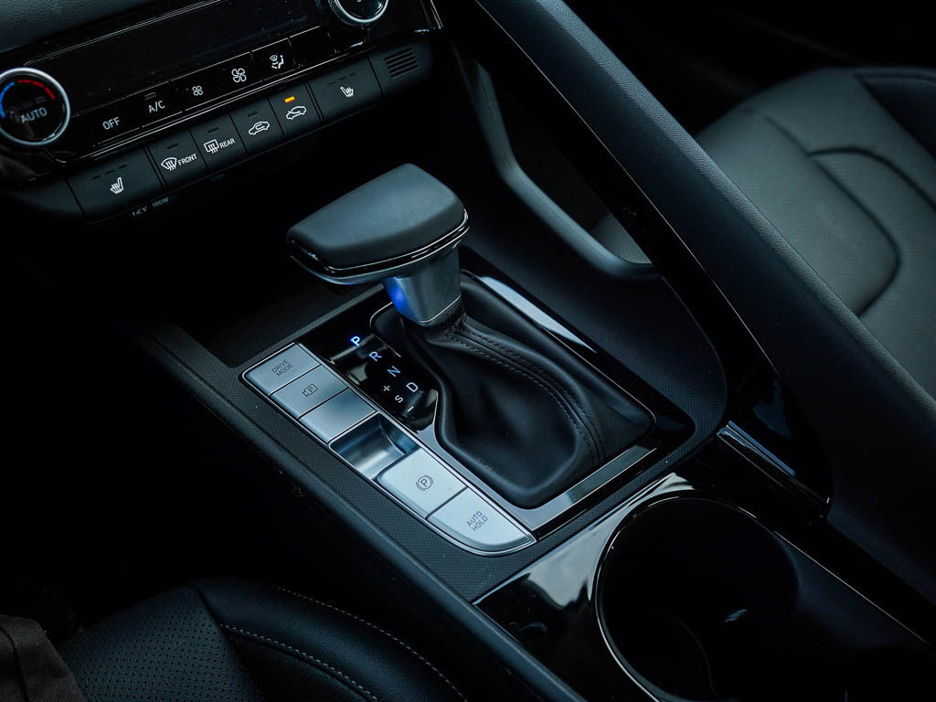 New 2026 Hyundai Elantra Limited FWD image 25