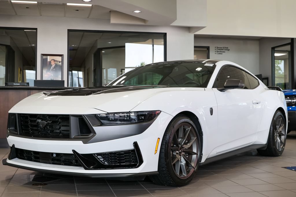 Certified 2025 Ford Mustang Dark Horse RWD image 1