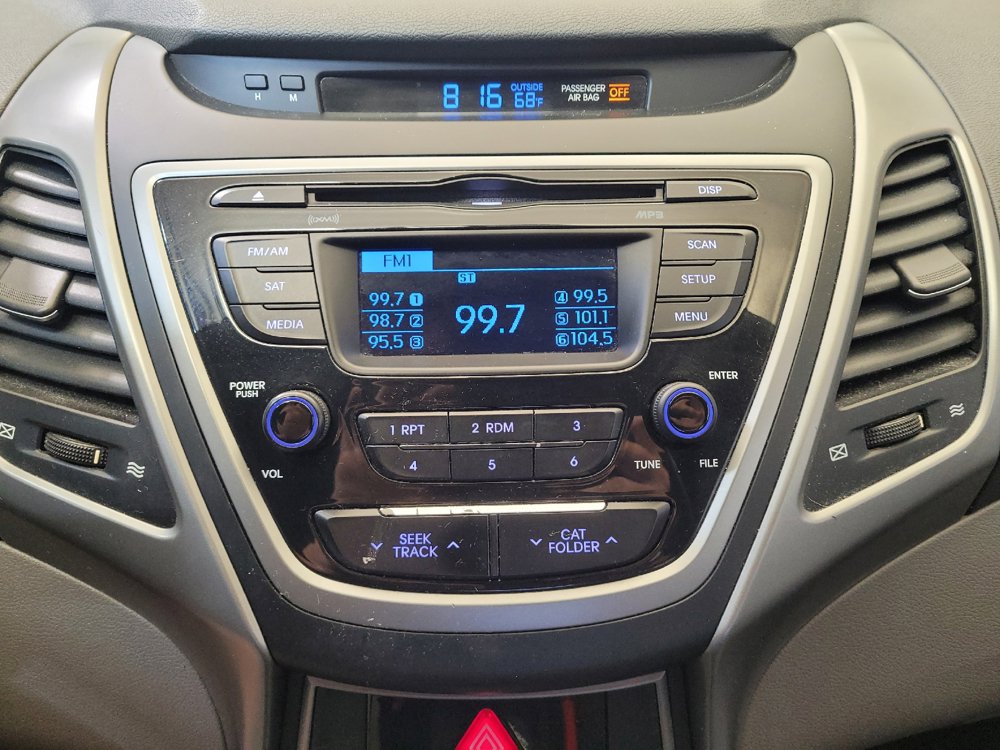 Used 2016 Hyundai Elantra SE FWD image 27