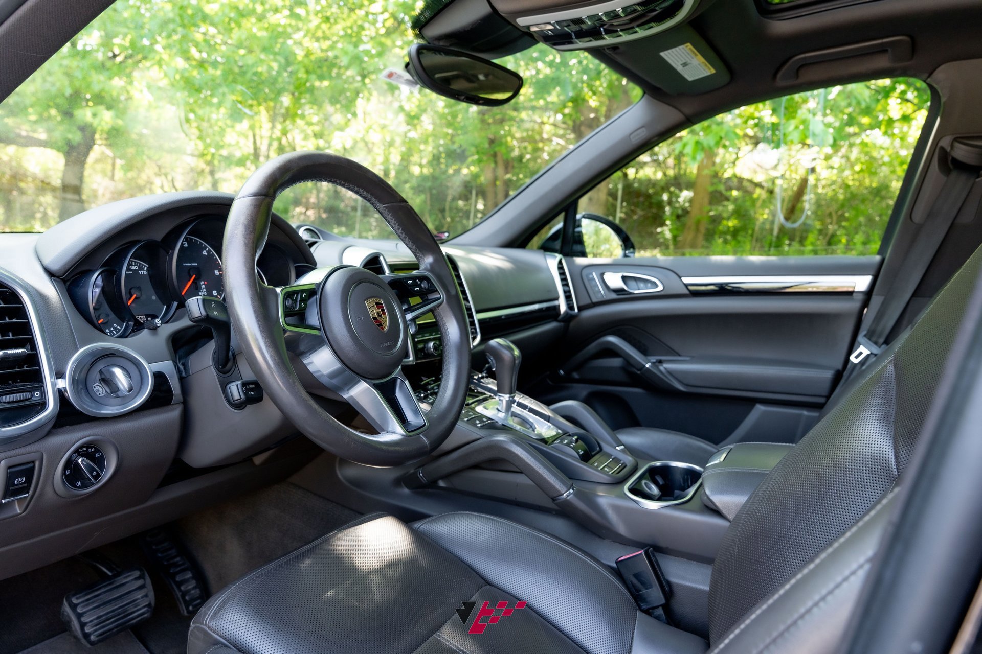 Used 2016 Porsche Cayenne Diesel AWD/4WD image 30