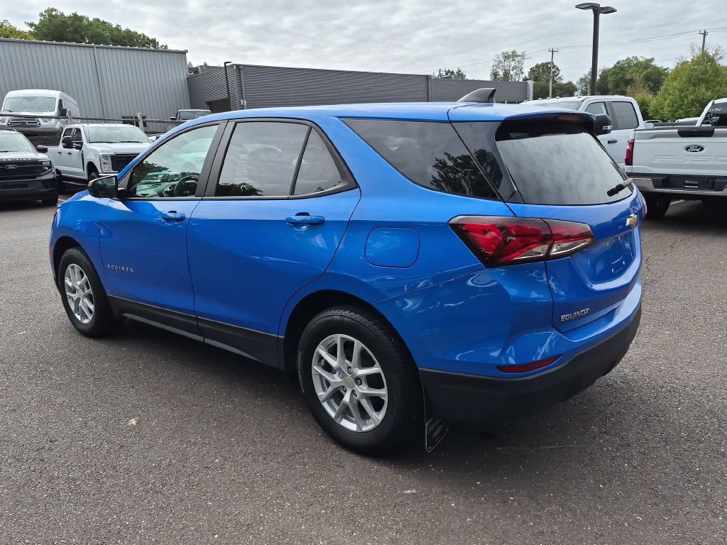 Used 2024 Chevrolet Equinox LS w/ LS Convenience Package AWD/4WD image 7