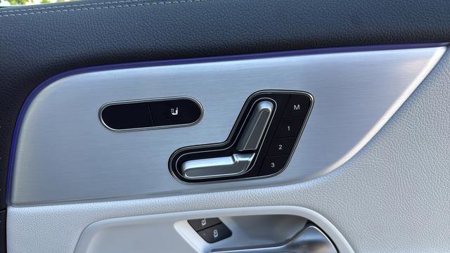 Used 2023 Mercedes-Benz GLA 35 AMG 4MATIC image 25