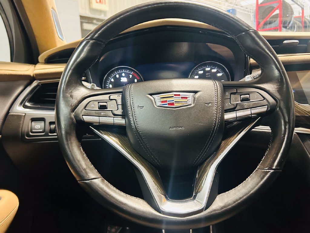 Used 2022 Cadillac XT6 Sport w/ Platinum Package AWD/4WD image 17
