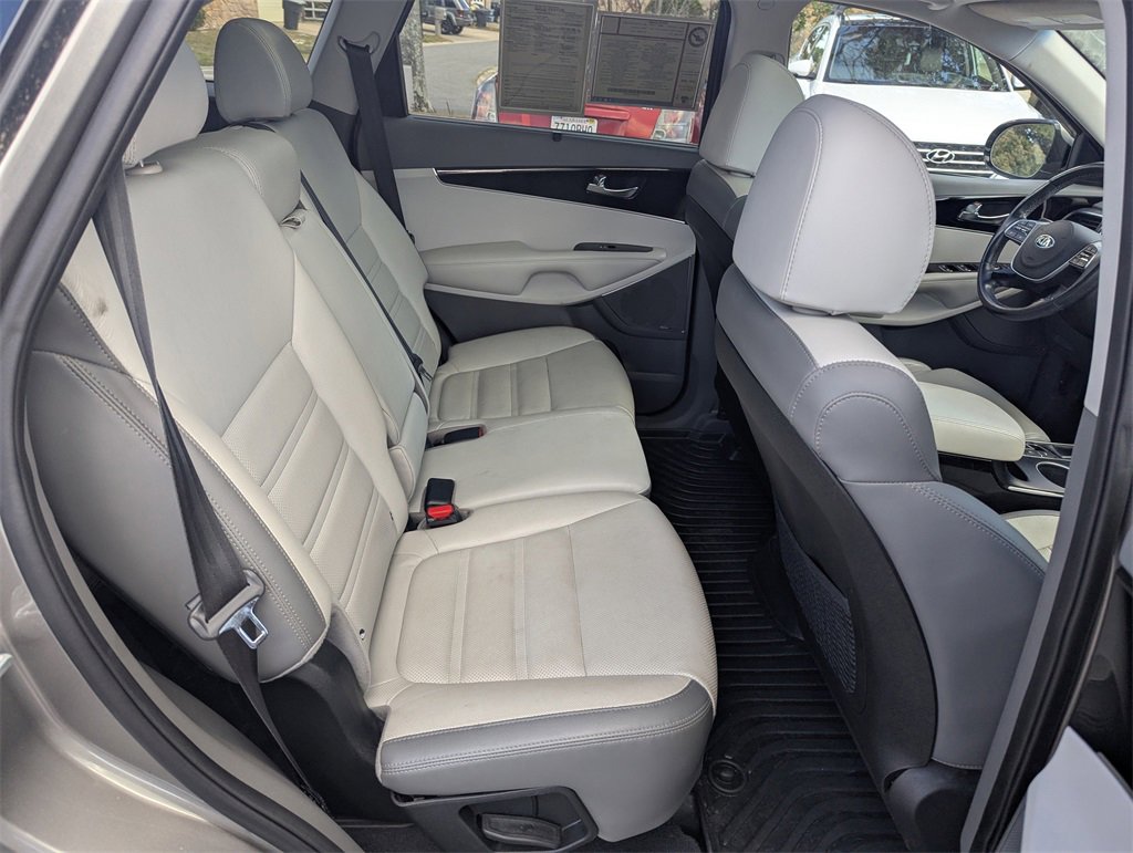 Used 2019 Kia Sorento SX w/ SX Touring Package image 36