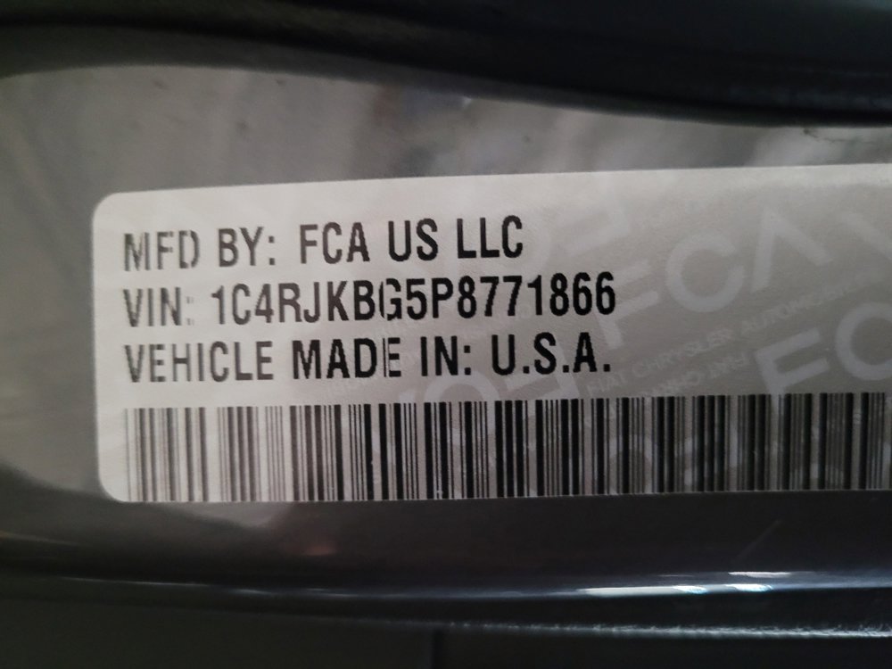 Used 2023 Jeep Grand Cherokee L Limited image 33