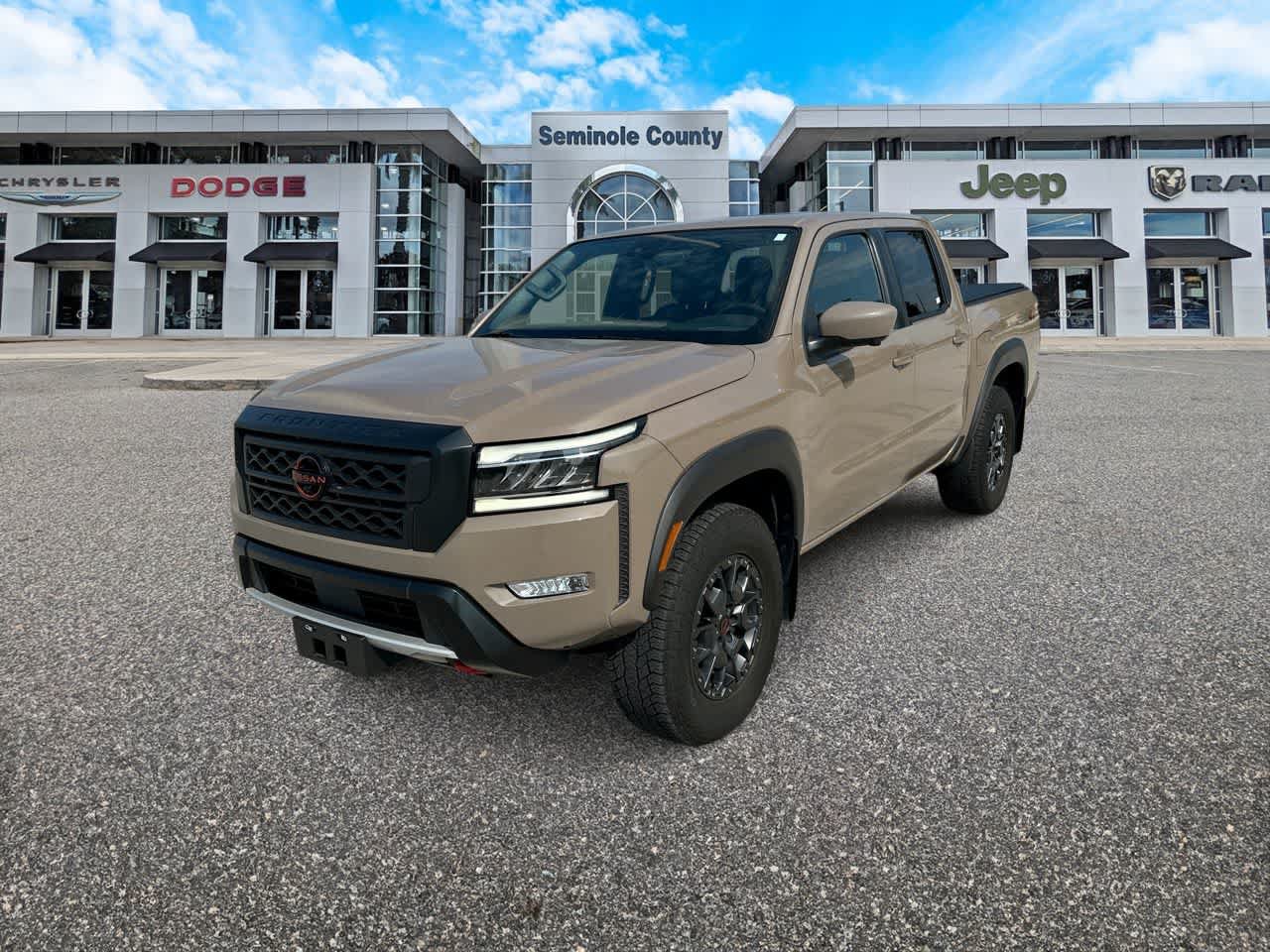 Used 2024 Nissan Frontier PRO-4X w/ Pro Premium Package AWD/4WD image 4