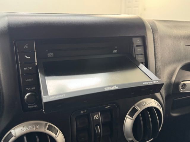 Used 2014 Jeep Wrangler Unlimited Sport image 17