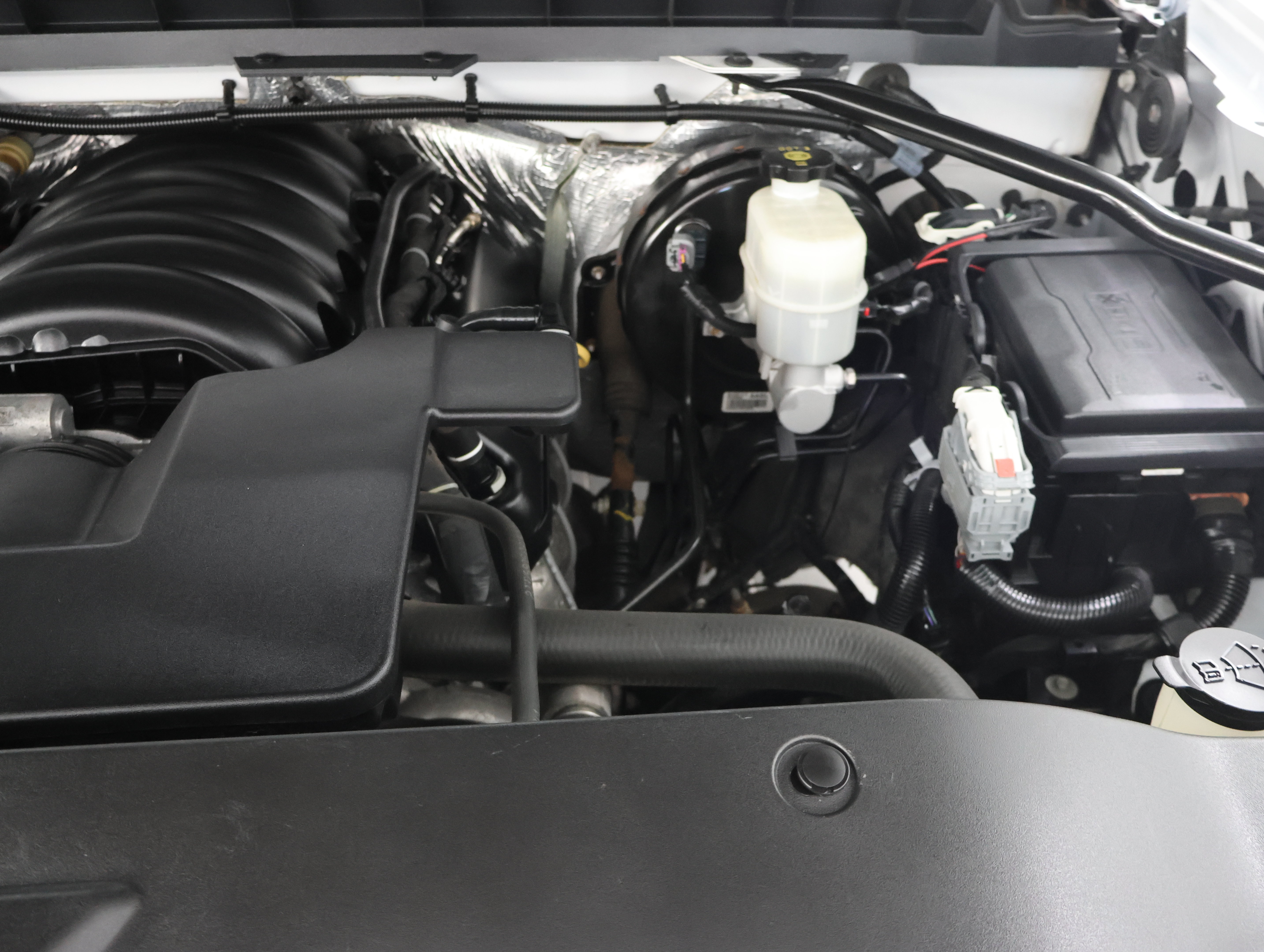 Used 2017 Chevrolet Silverado 1500 LT w/ All Star Edition AWD/4WD image 17