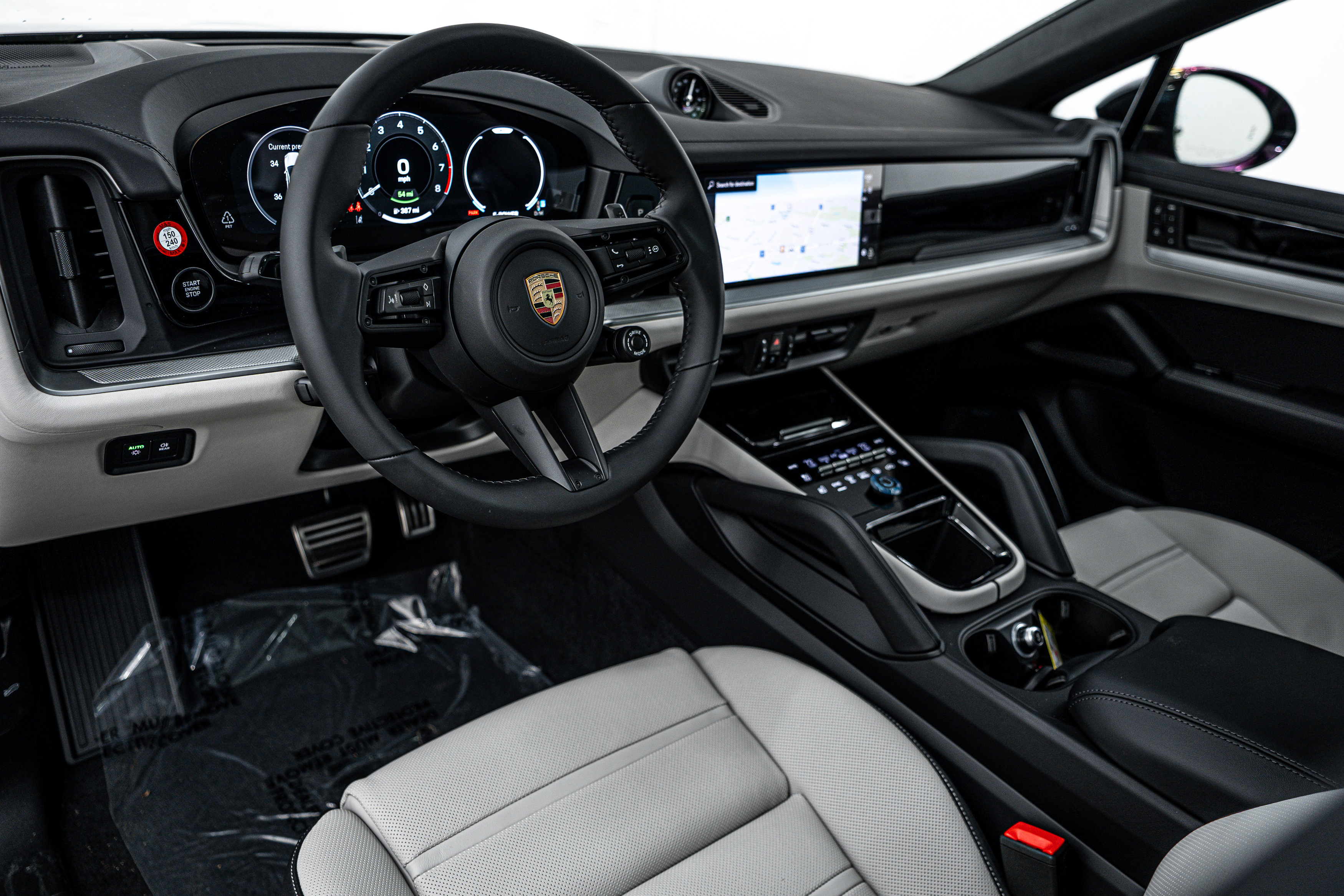 New 2026 Porsche Cayenne S image 4