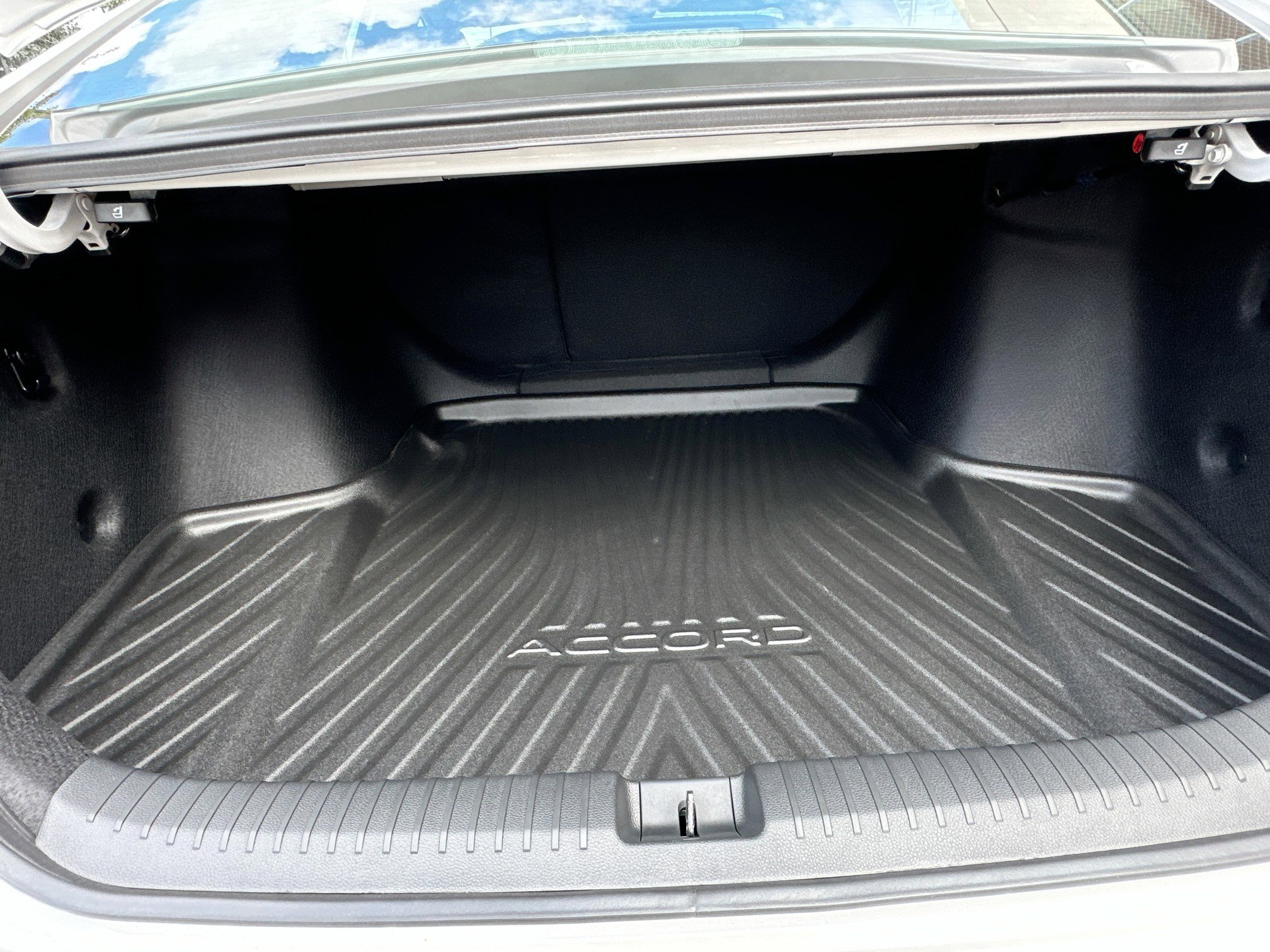 New 2025 Honda Accord SE image 20