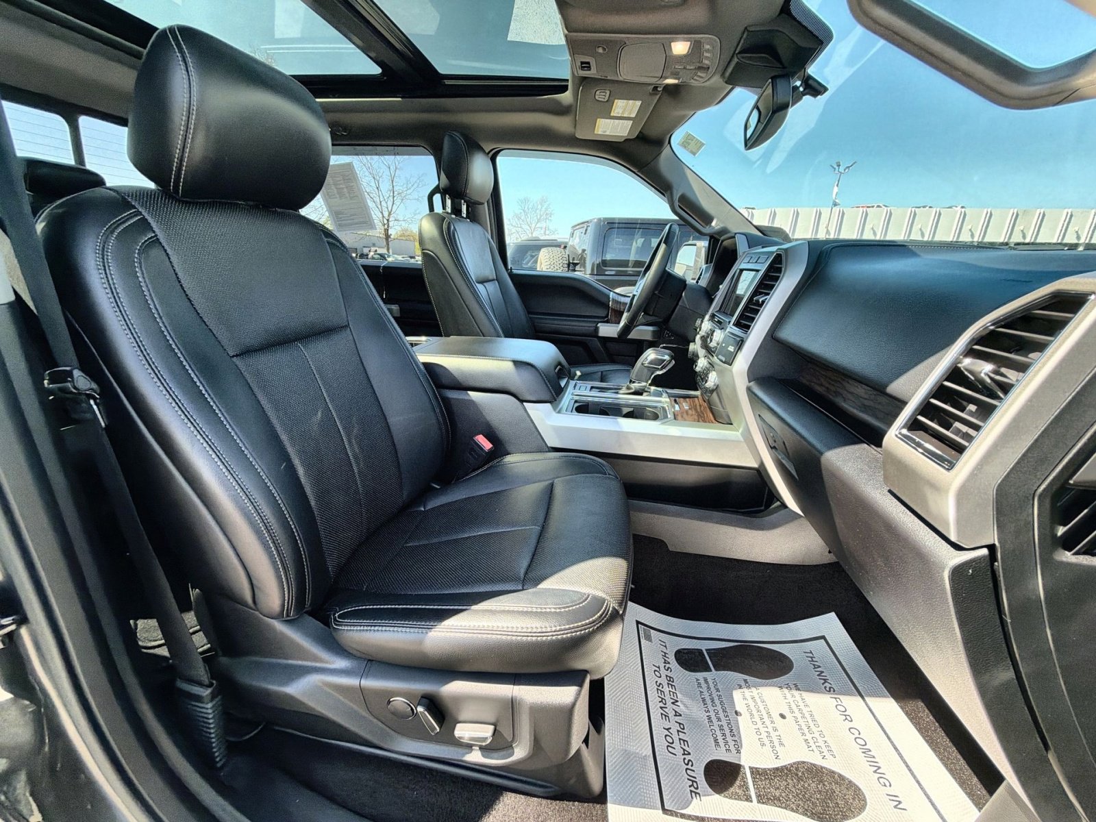 Used 2018 Ford F150 Lariat w/ Equipment Group 502A Luxury image 27