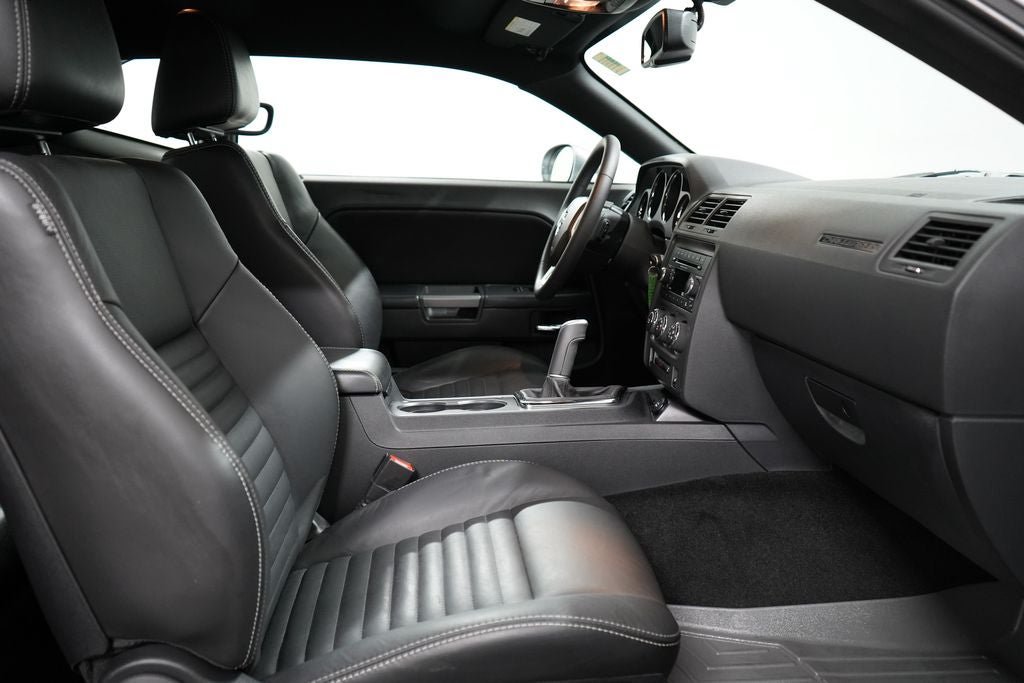 Used 2013 Dodge Challenger R/T Plus RWD image 21
