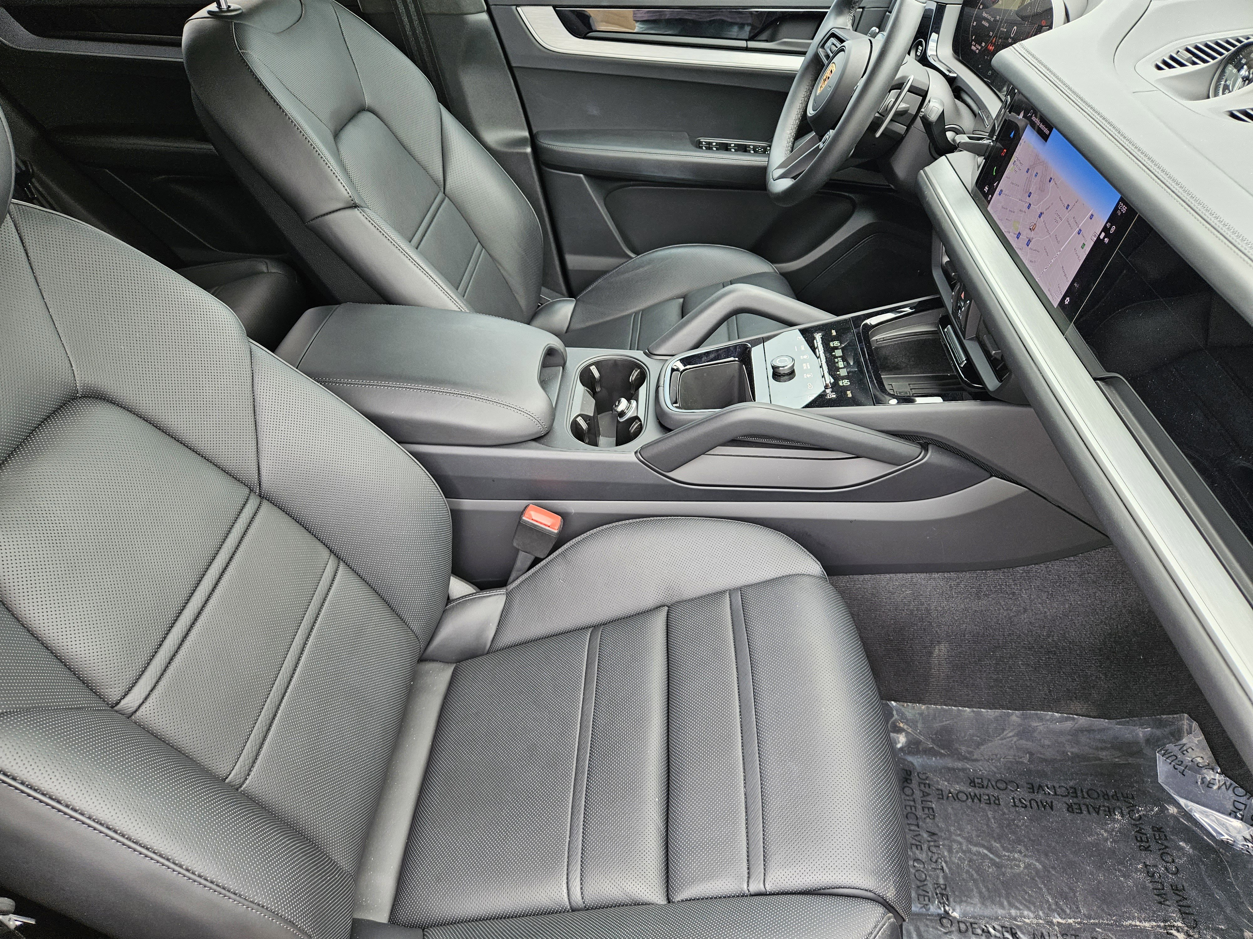 Certified 2024 Porsche Cayenne S image 15