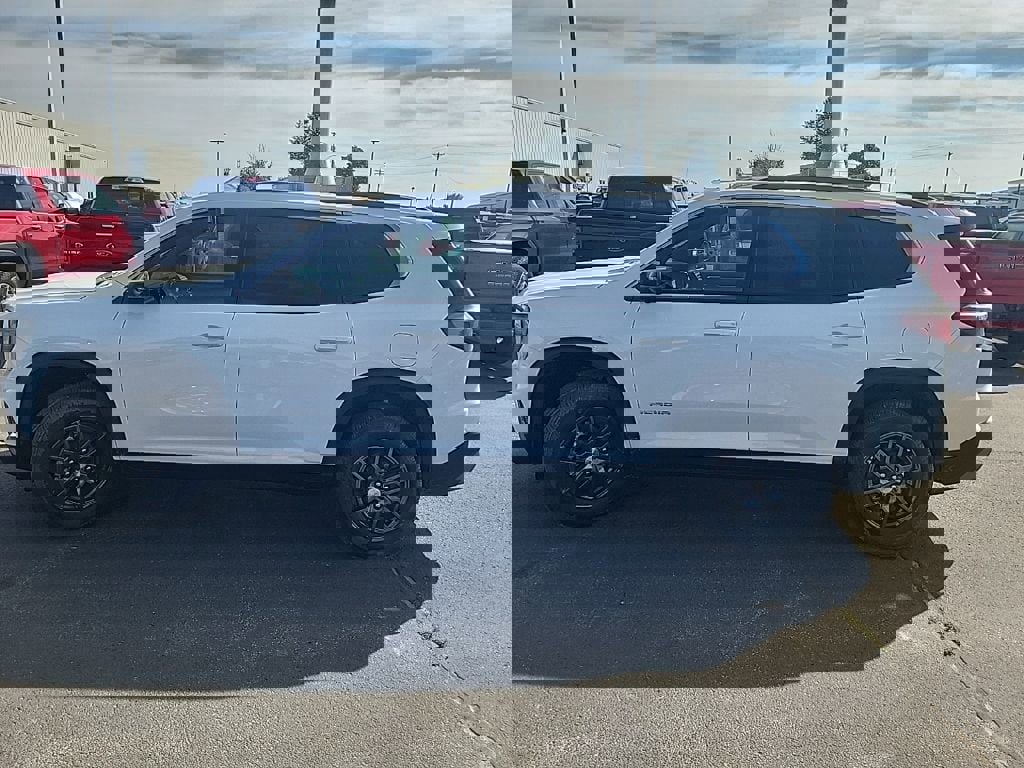 New 2026 GMC Acadia Elevation image 3