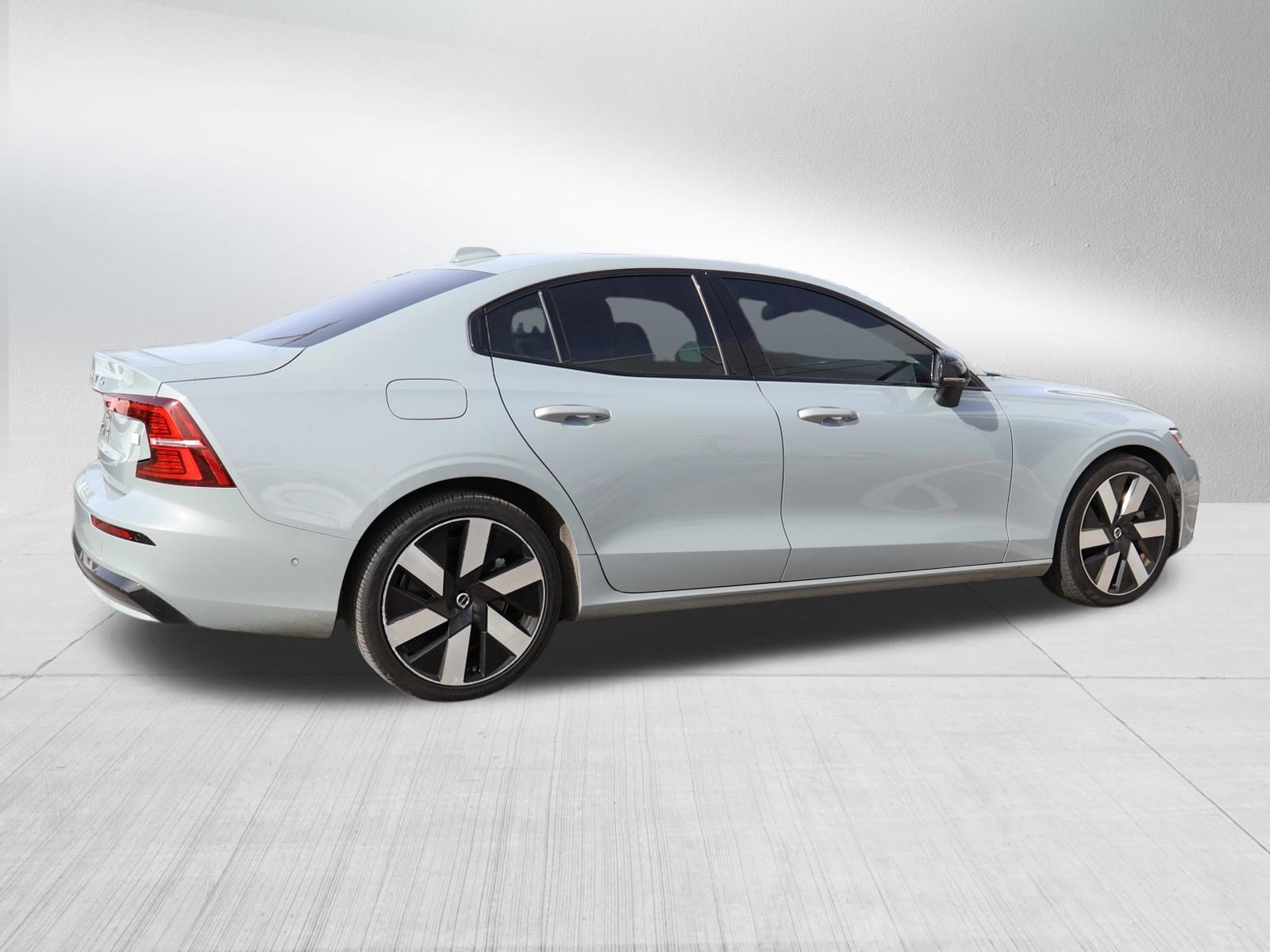 Used 2024 Volvo S60 T8 Plus w/ Climate Package image 8