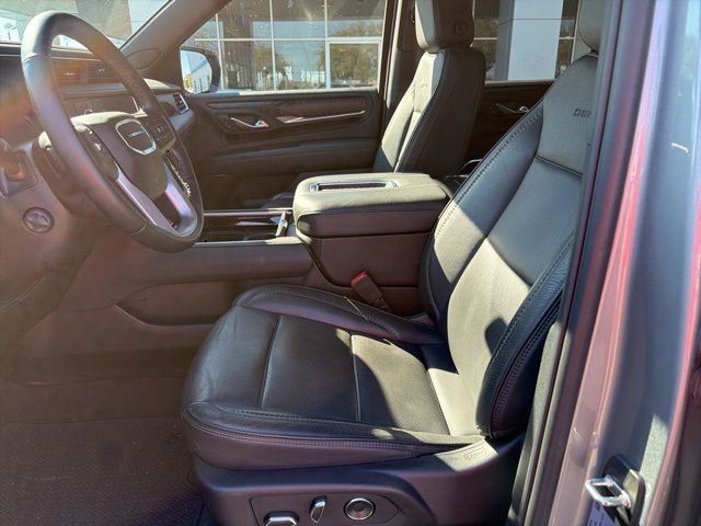 Certified 2024 GMC Yukon Denali image 8