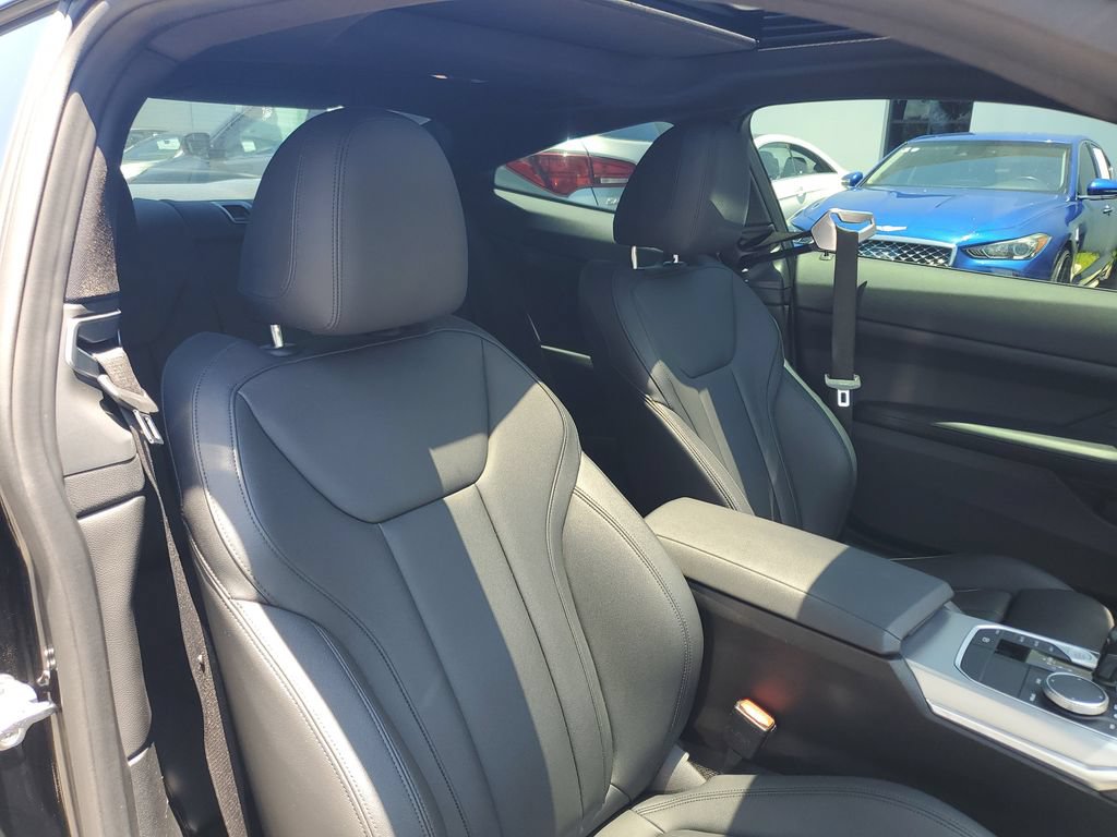 Used 2021 BMW 430i Coupe w/ Convenience Package RWD image 13