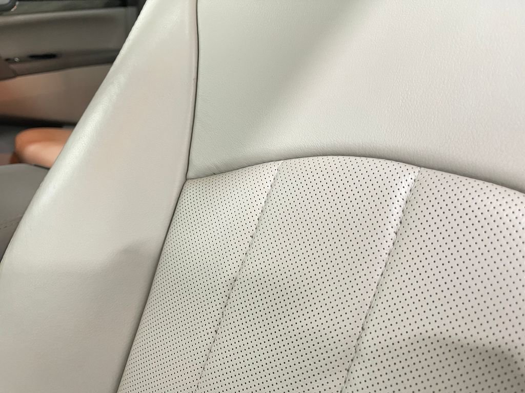 Used 2016 Buick Enclave Leather image 21