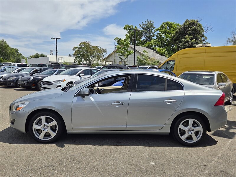Used 2013 Volvo S60 T5 FWD image 3