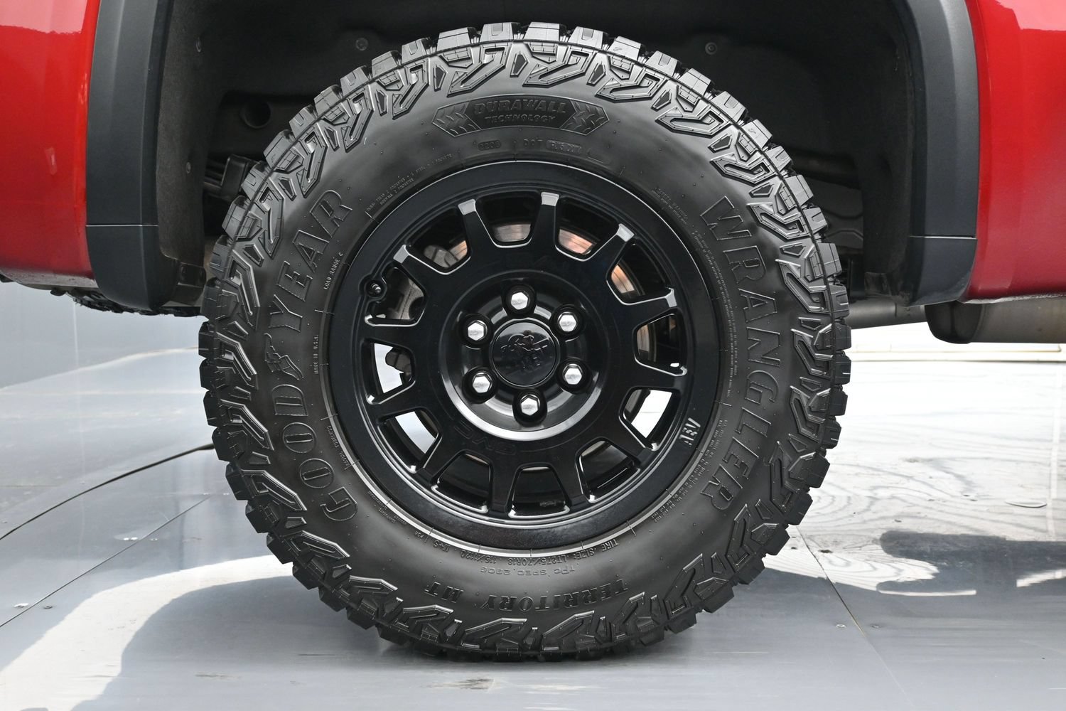 Used 2023 GMC Sierra 1500 AT4X AWD/4WD image 18