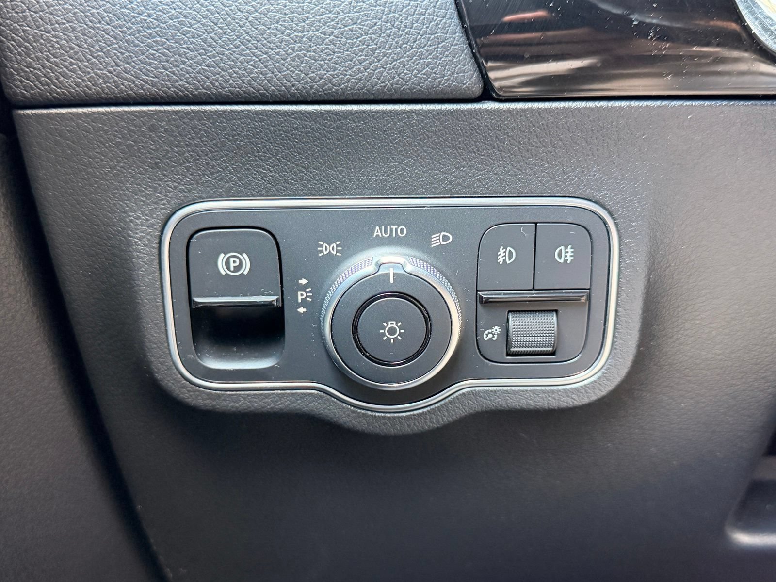 Used 2022 Mercedes-Benz GLA 250 4MATIC image 19