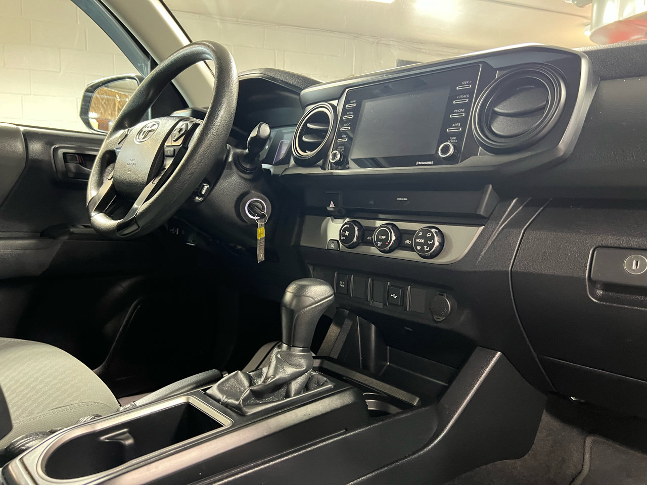 Used 2020 Toyota Tacoma SR image 18