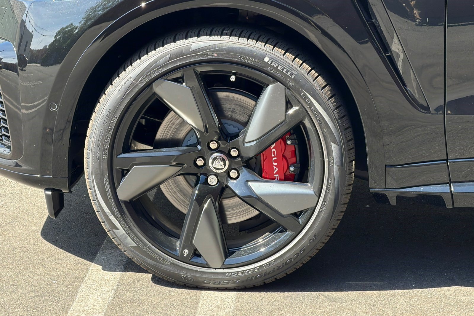 New 2026 Jaguar F-PACE SVR 575 Edition AWD/4WD image 12